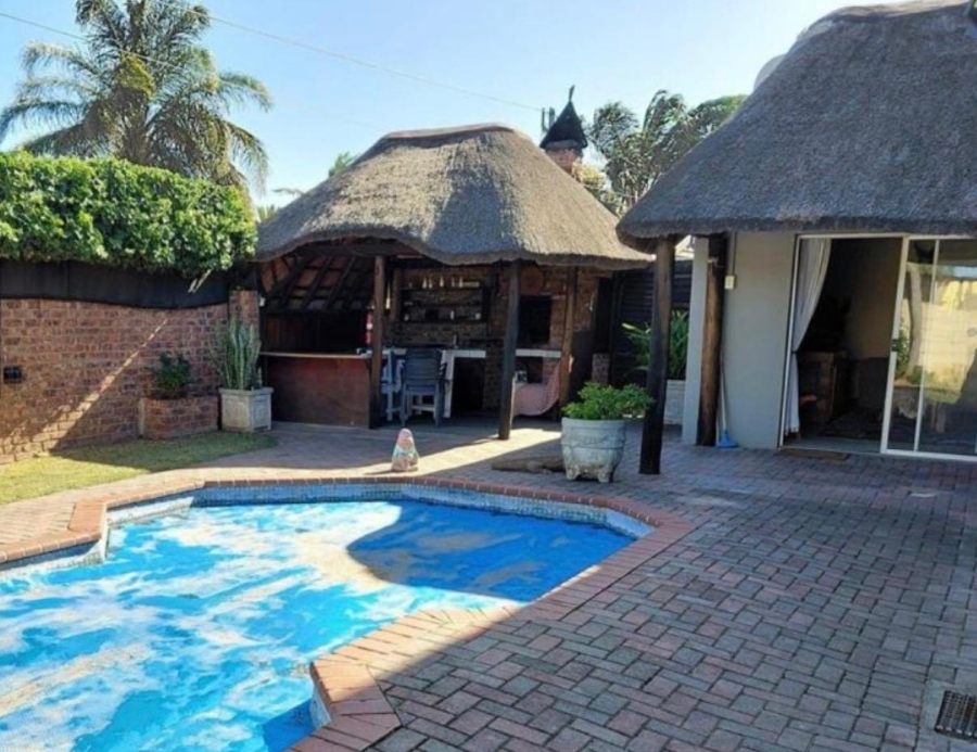 4 Bedroom Property for Sale in Bothasrus Eastern Cape